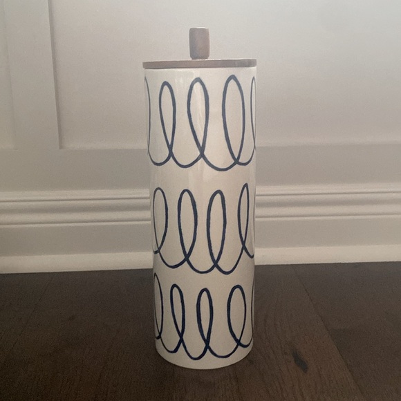 Kate Spade Charlotte Street Tall Canister - Picture 3 of 5